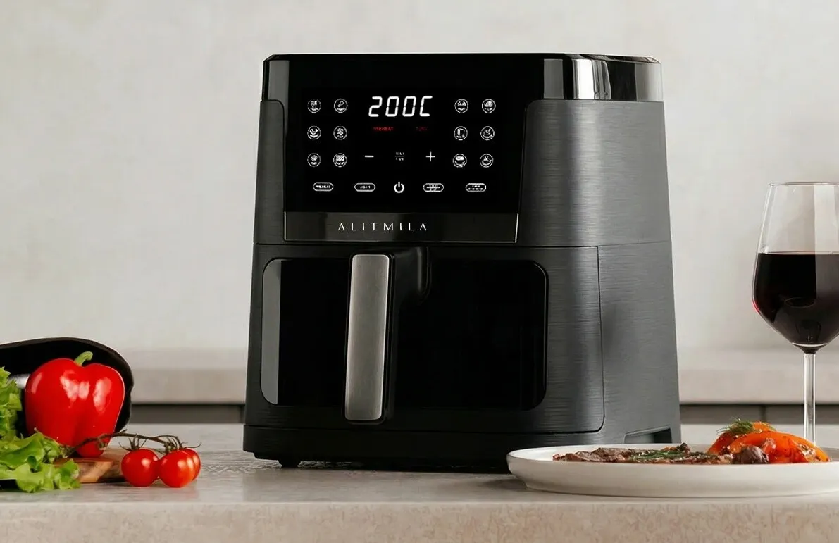 «Это одна из самых удачных покупок для кухни». Недооцененный аэрогриль сливают за бесценок