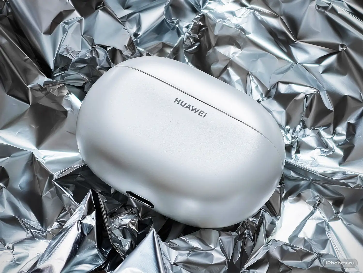 Эксперт назвал Huawei FreeBuds Pro 5 одними из лучших наушников. Что в них такого?