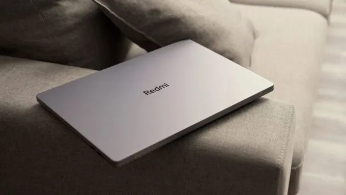 Xiaomi RedmiBook 16 (2024)
