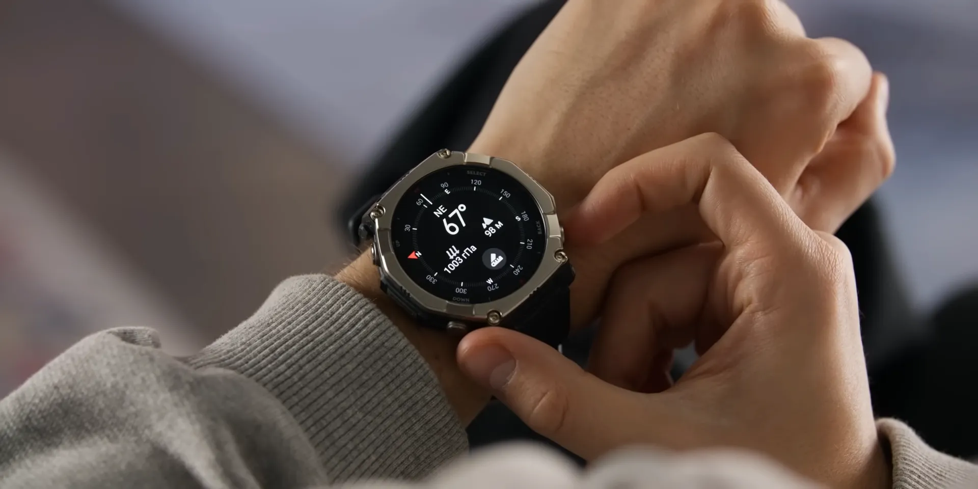 В чем величие Amazfit T-Rex Ultra 2? Это гигантские часы с крутой автономностью