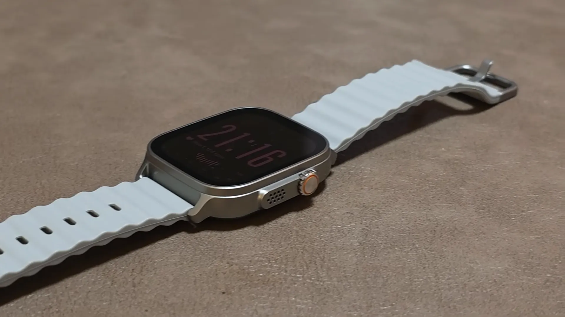 Полный обзор Realme Watch 5. Что умеет самый дерзкий клон Apple Watch Ultra?