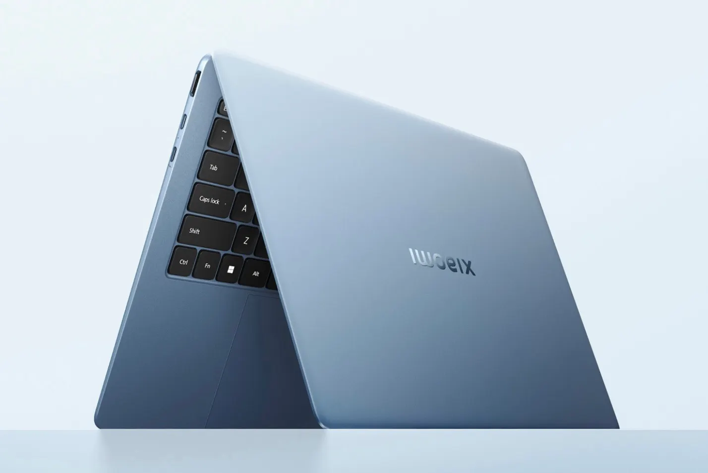 Xiaomi представила бизнес-ноутбук по цене MacBook Air. У аппарата есть OLED-экран, много памяти и система охлаждения