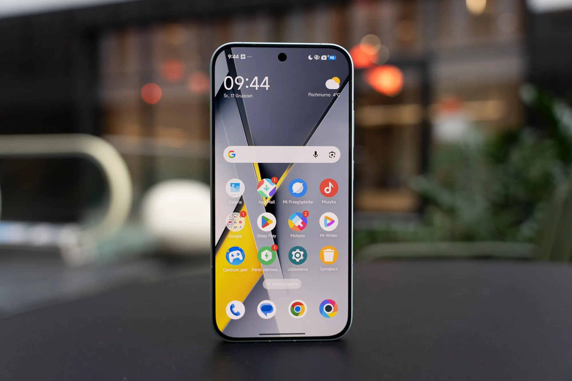 Этот Xiaomi — самый выгодный флагман на рынке. Его сейчас сливают по минимальной цене