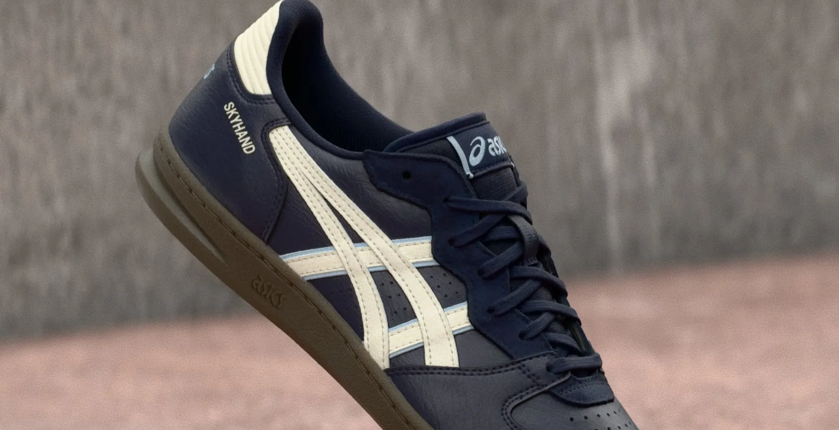 Эти кроссовки из Японии получили приятные скидки. Теперь стоят меньше десятки