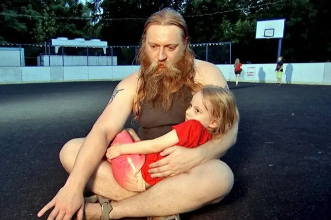 Евгений Тепляков с маленькой Алисой Тепляковой