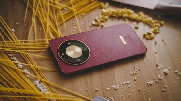 «В восторге от покупки». Сверхпрочный Honor сливают за бесценок 