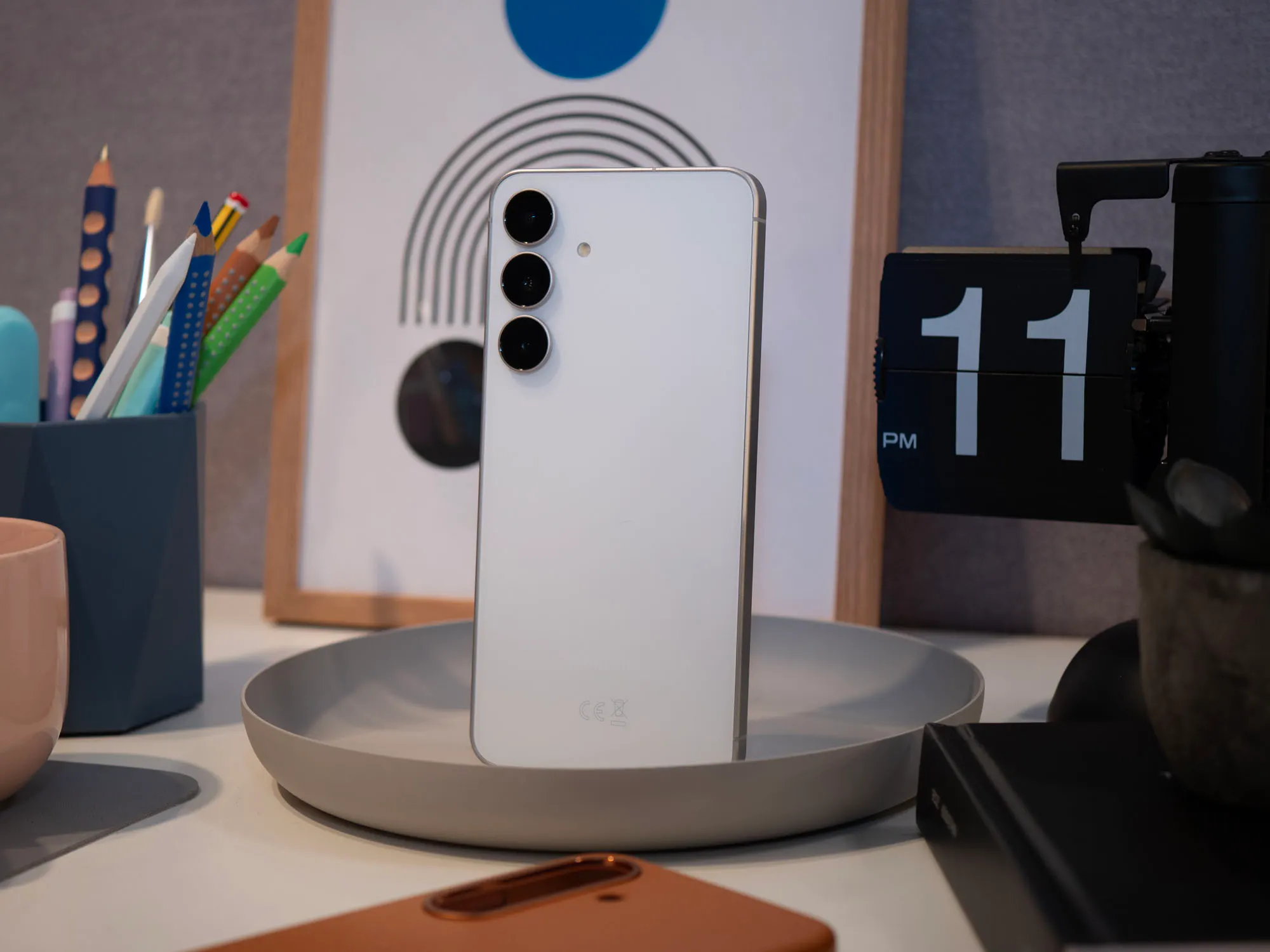 Самый сбалансированный Samsung Galaxy рухнул в цене. Так дешево он еще не стоил 