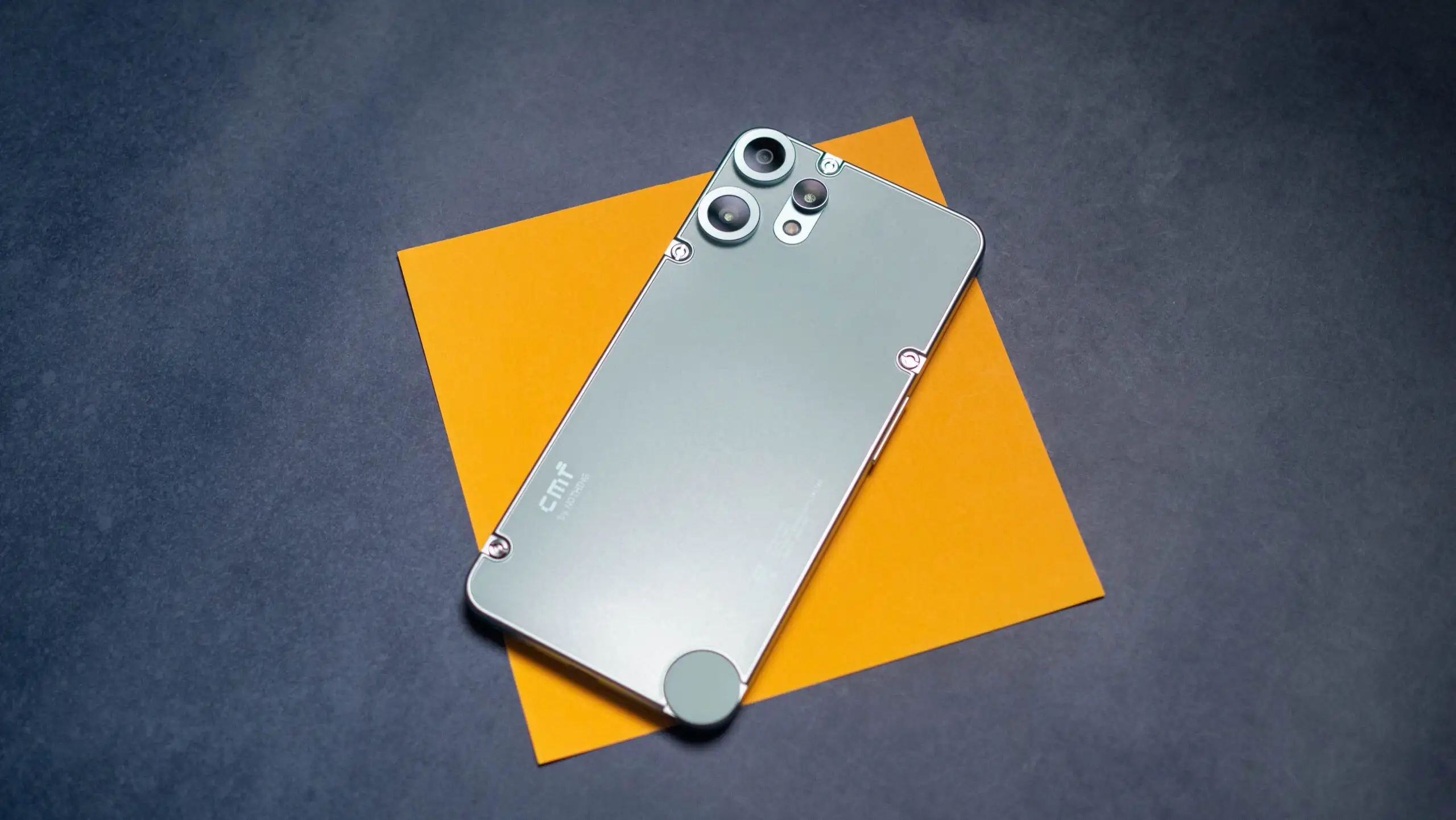 «Лучший по соотношению цены и качества». Забытый камерофон Nothing рухнул в цене 