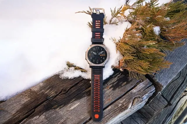 Amazfit обновила свои флагманские часы. Они стали еще круче
