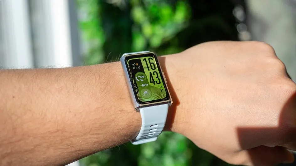 Huawei Band 11 Pro назвали лучшим фитнес-браслетом до 10 тысяч. За что?