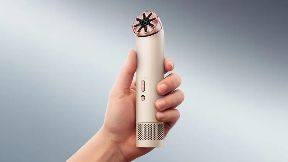 Вышел самый дешевый гаджет Dyson. Он будет очень полезен этим летом