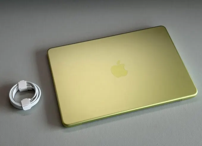 MacBook Neo
