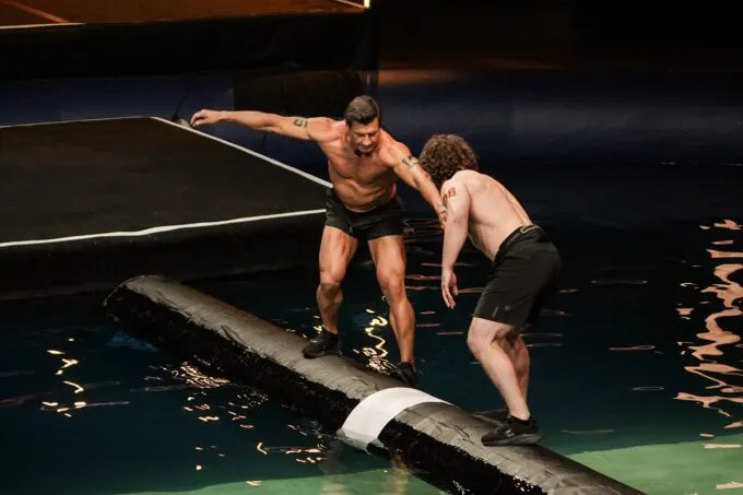 Дмитрий Яшанькин и Иван Добрынин на испытании «Бесконтактные поединки» в шоу ТНТ «Титаны. Битва сезонов»