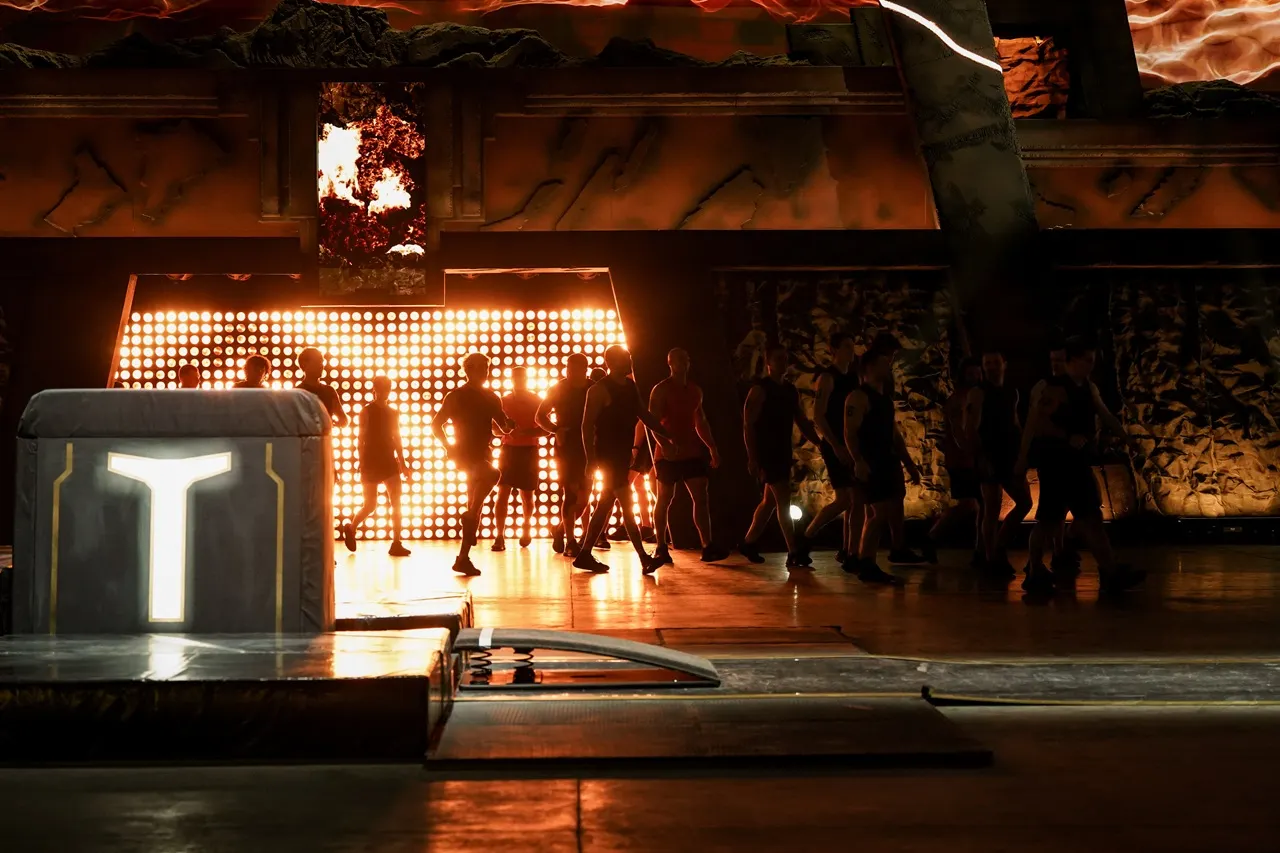 Кто вышел в финал шоу ТНТ «Титаны. Битва сезонов»? За главный приз поборются 12 лучших участников