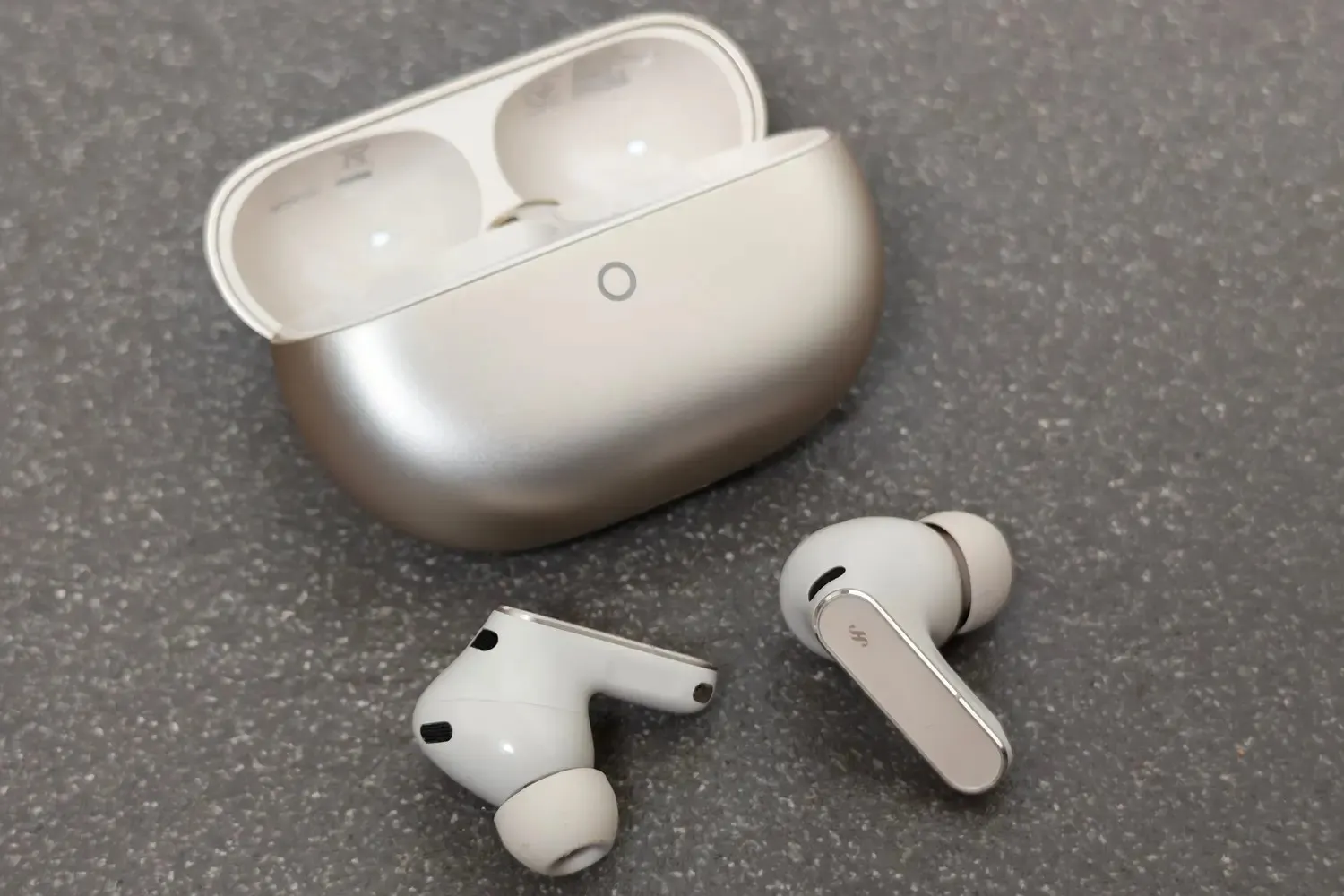 Топовые наушники Huawei буквально рухнули в цене. Хватаем, пока они не подорожали