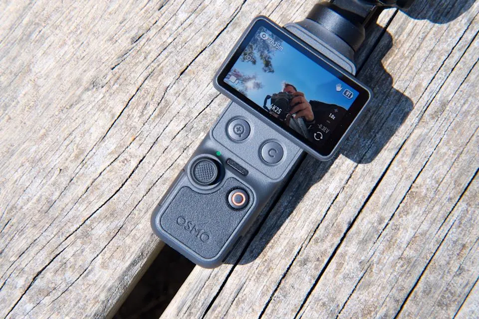 Вышла DJI Osmo Pocket 4 – лучшая портативная камера на рынке. Чем она лучше прошлого поколения?
