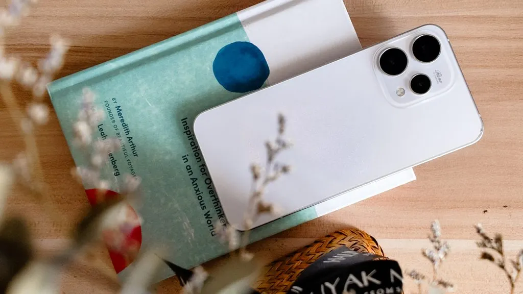 5 сбалансированных смартфонов с крутой оптикой. От недооцененного Nothing до топового ZTE Nubia