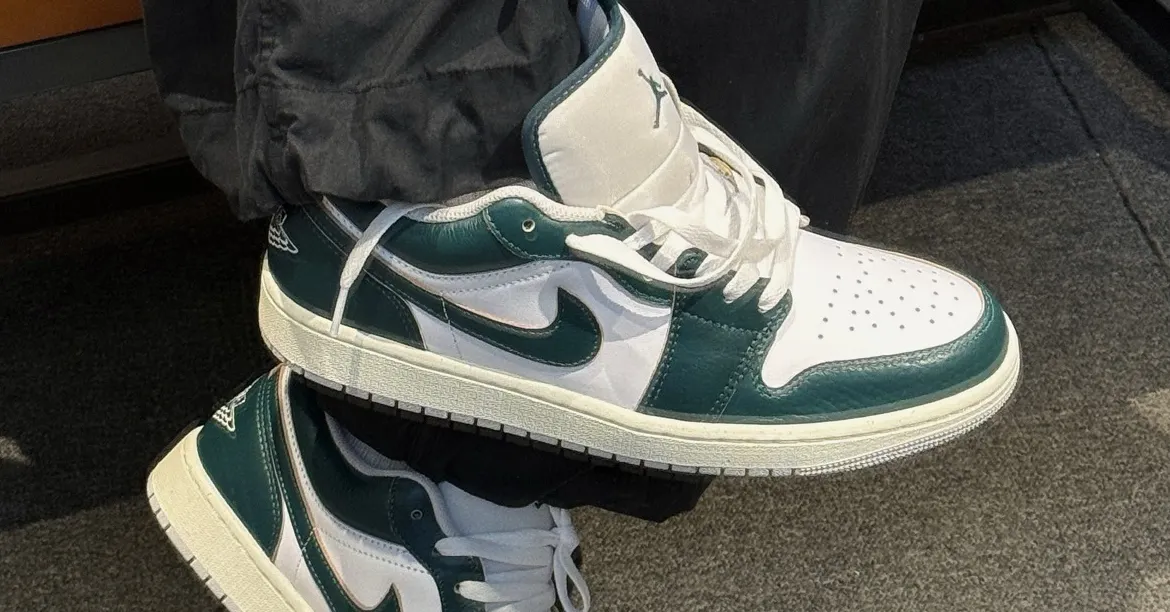 Эти кроссовки – гордость Jordan. Они сильно подешевели на Яндекс Маркете