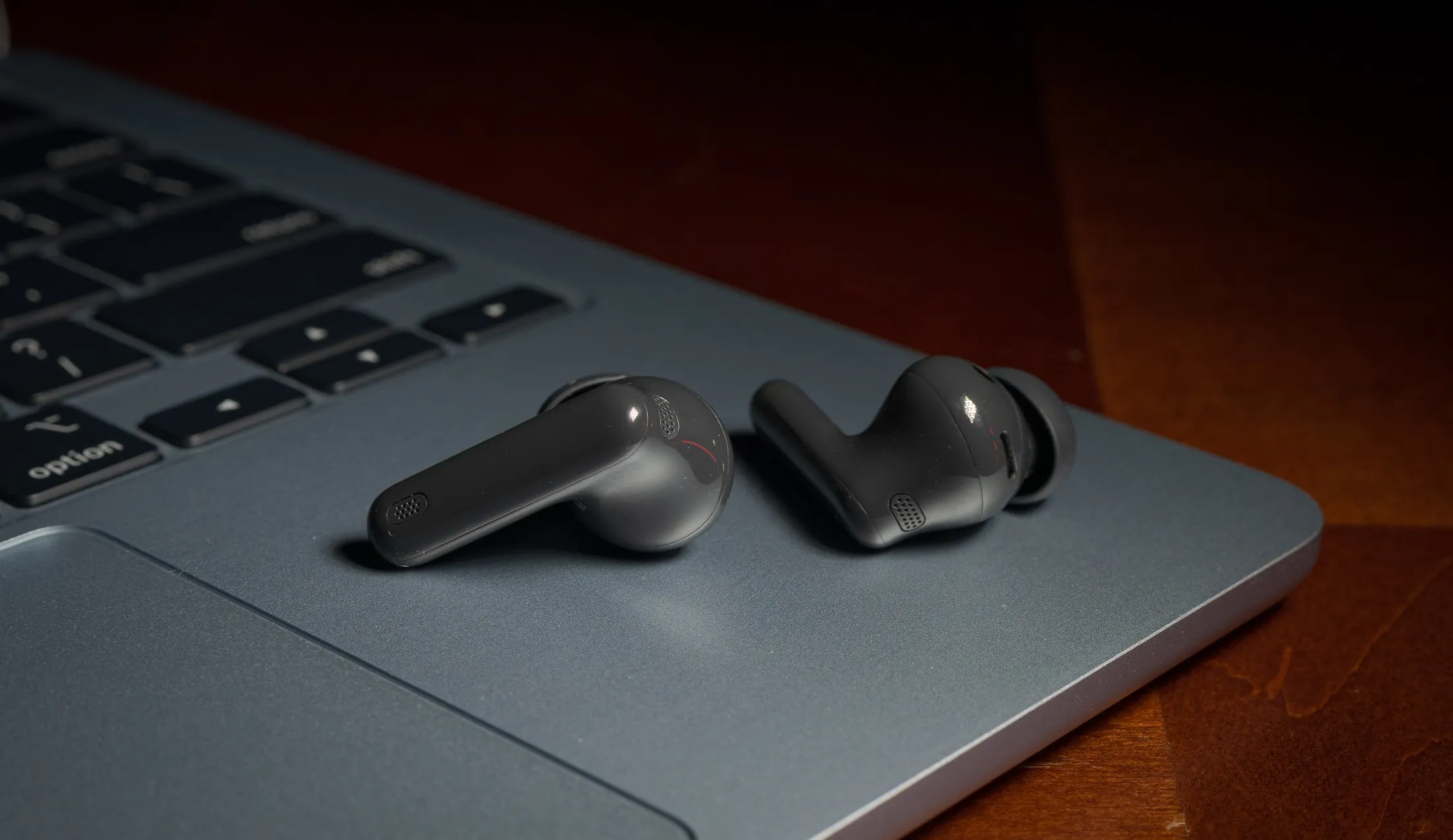 5 гаджетов Huawei, которые стоит брать в 2026 году. От беспроводных наушников до ноутбука