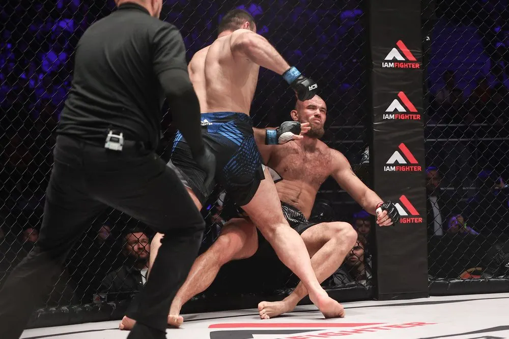 «Я хочу ему втащить». Как в Петербурге провели турнир уровня UFC