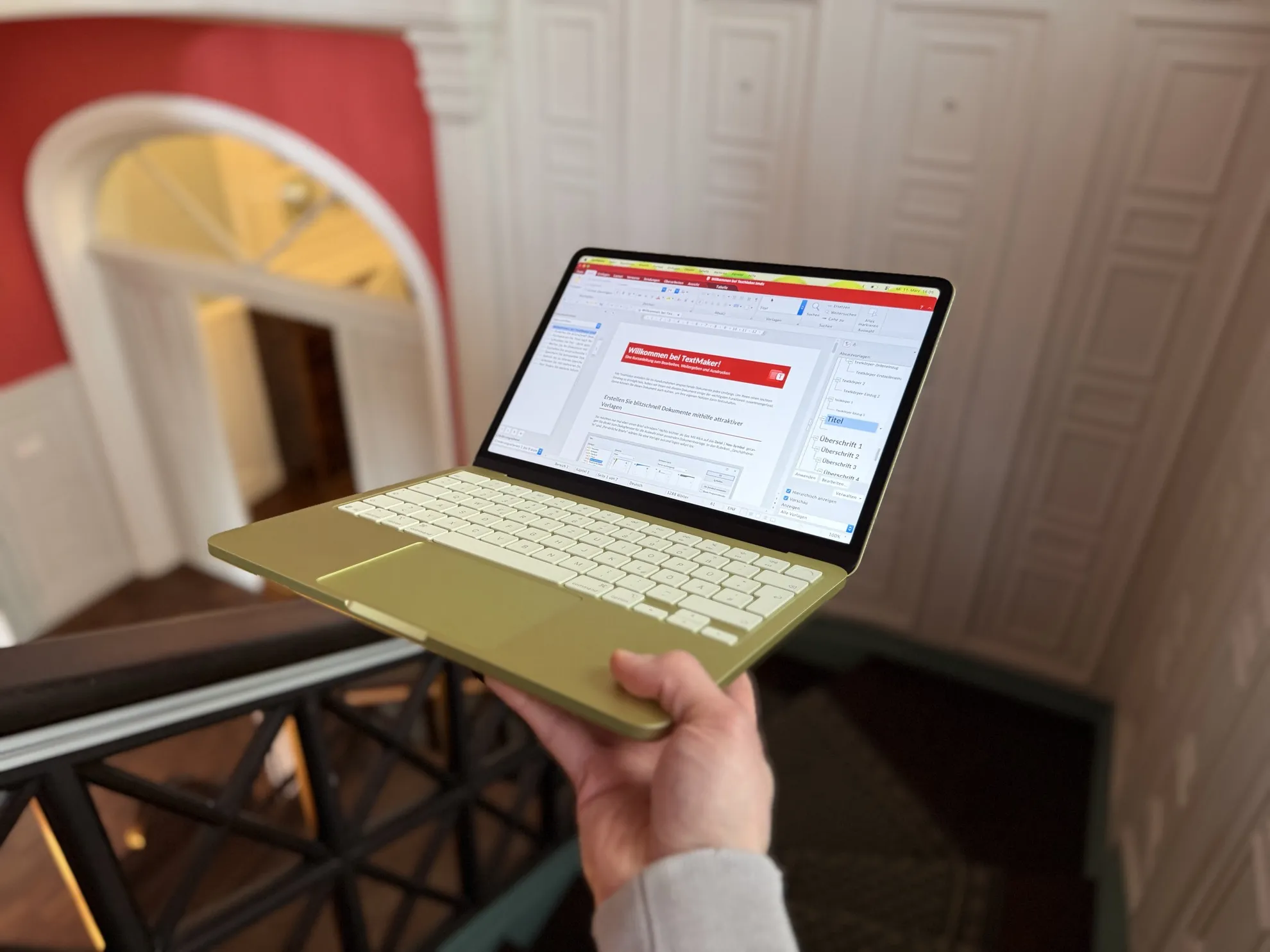 MacBook Neo появился в России с быстрой доставкой. За этот прайс у него нет конкурентов