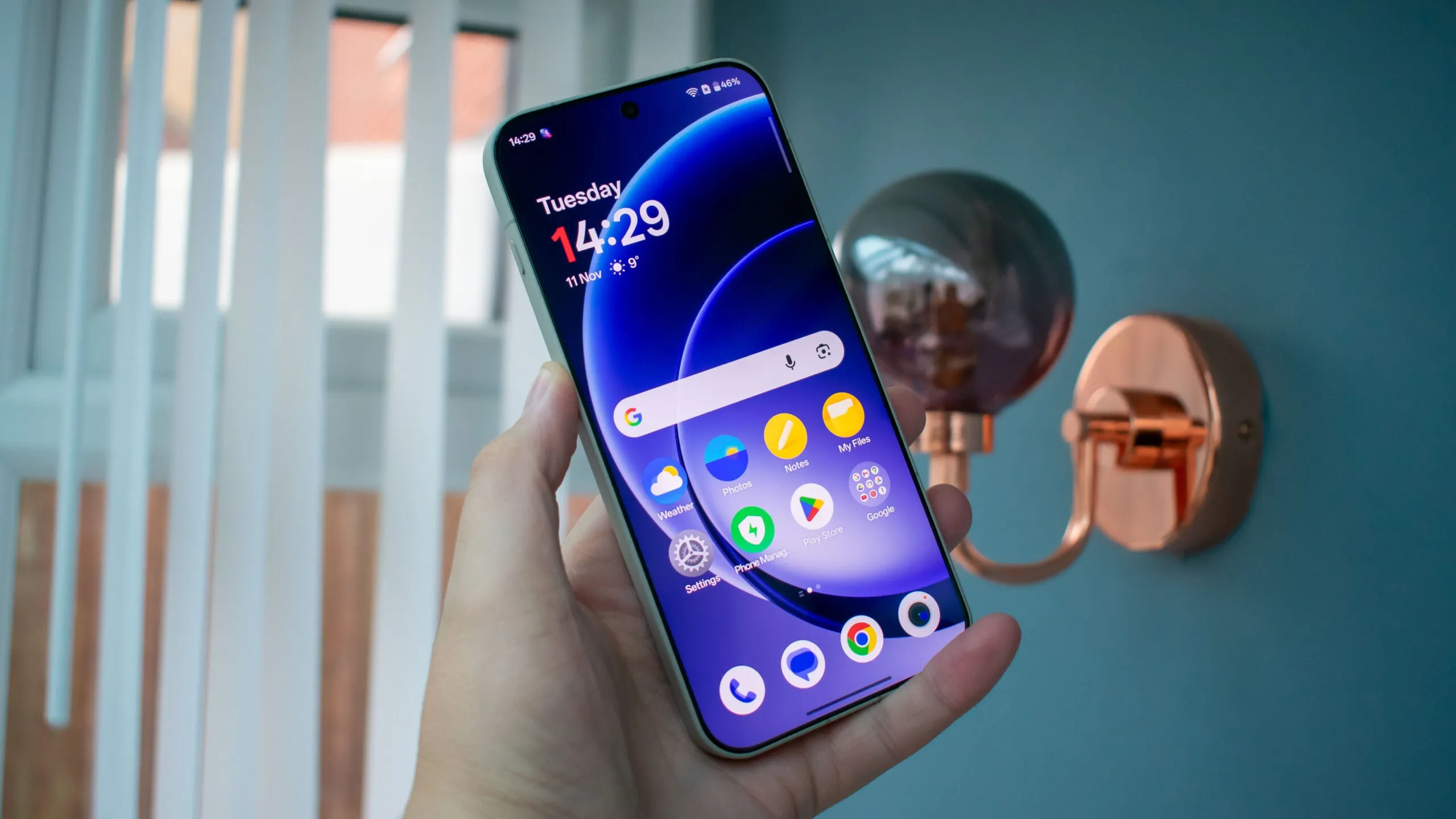 Самое время брать OnePlus 15. Флагманский аппарат сливают за бесценок 