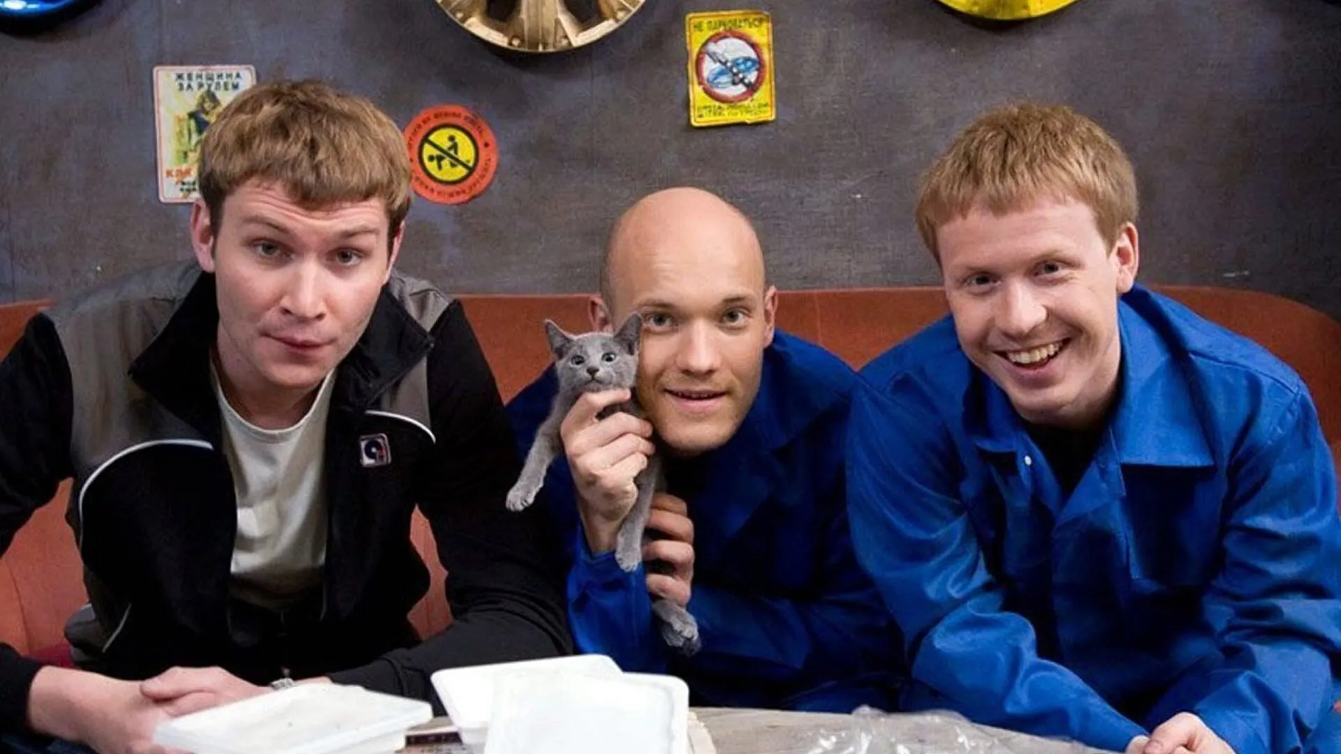 Когда испортились культовые русские сериалы? Двойные смены «Солдат» и конец сюжета «Счастливы вместе»