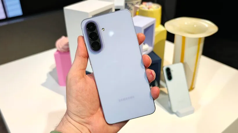 3 смартфона, которые я бы взял вместо Samsung Galaxy A57. Новинка уже есть в России, но это оверпрайс