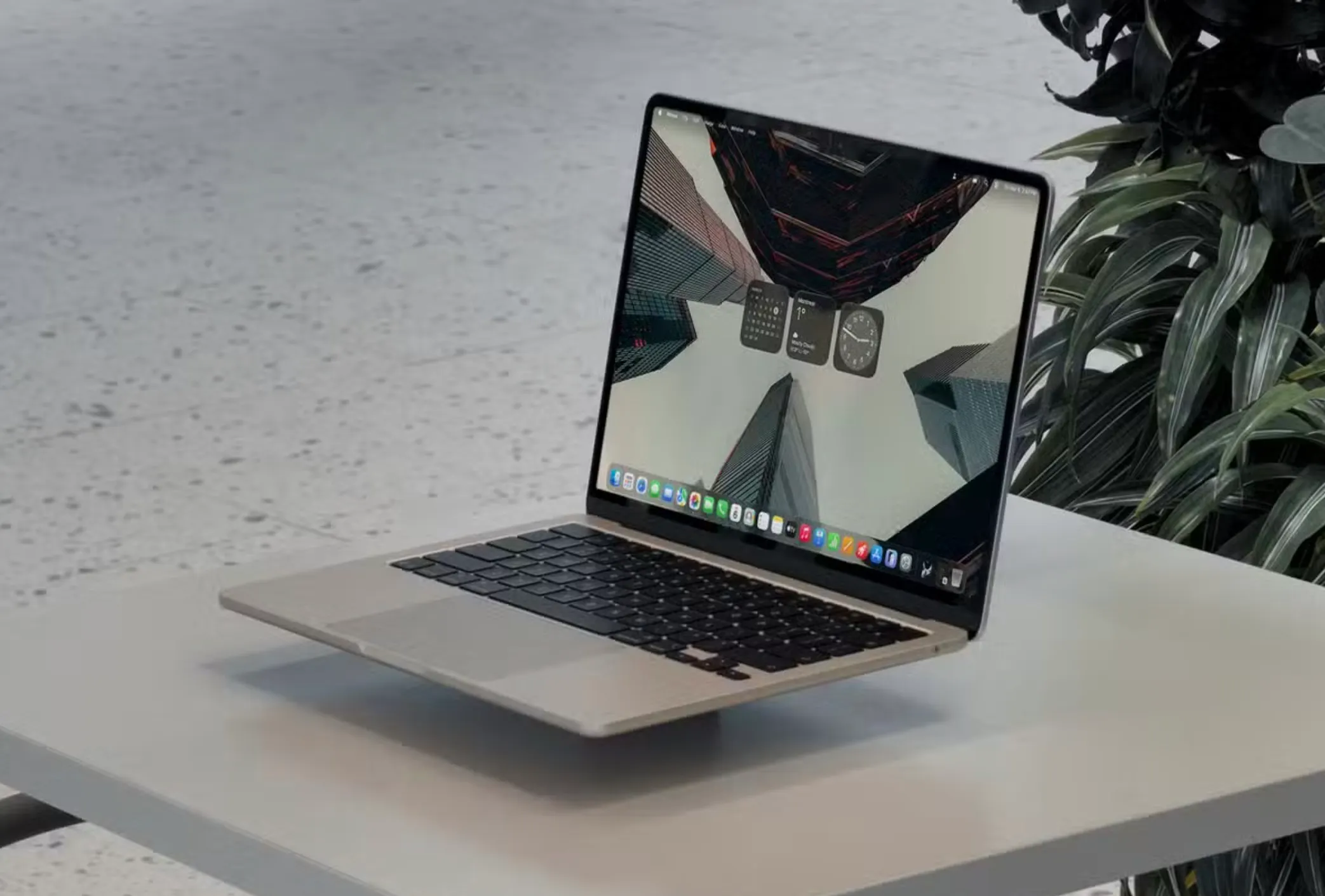 Какие MacBook выгодно брать в апреле? Изучили все цены на рынке