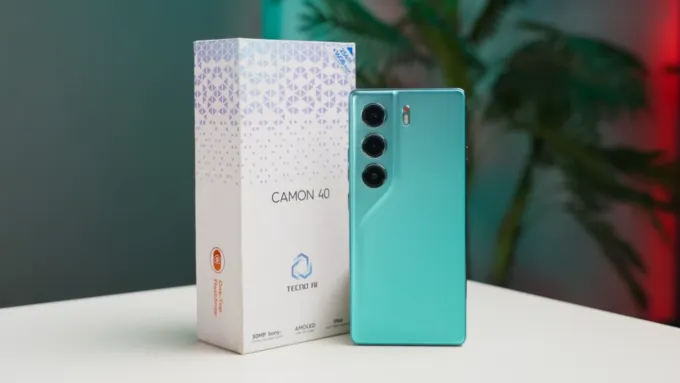 Tecno Camon 40