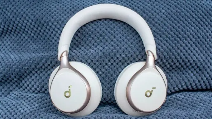 Anker Soundcore Space One