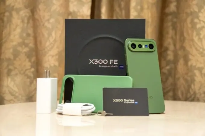 Vivo X300 FE
