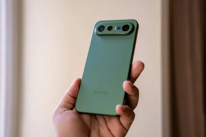 Vivo X300 FE