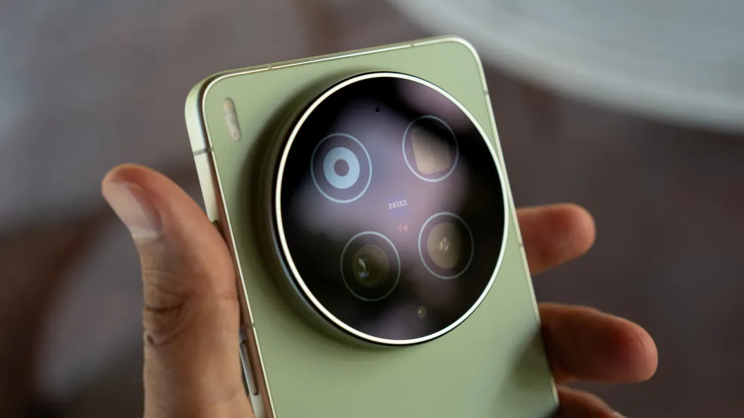 Ультрадорогой Vivo X300 Ultra появился в России. Есть инфа, где взять камерофон со скидкой 50%