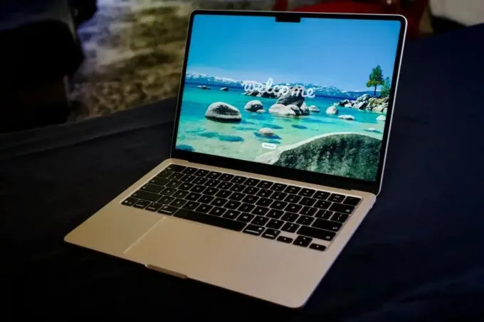 MacBook Air 13 M5