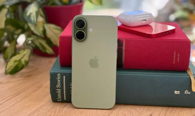 iPhone 17