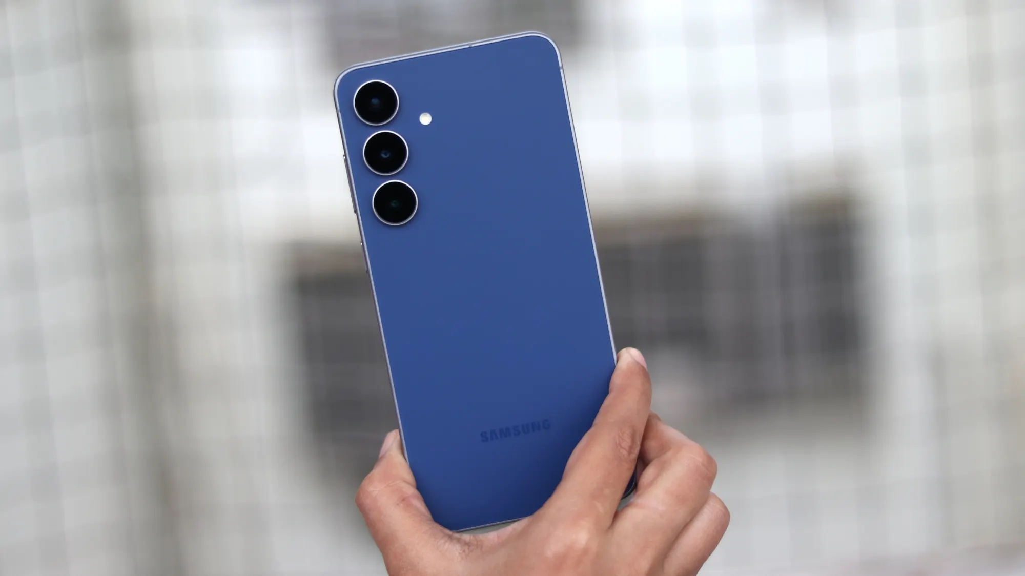 Мегапопулярный Samsung Galaxy рухнул в цене. Так дешево он еще не стоил 