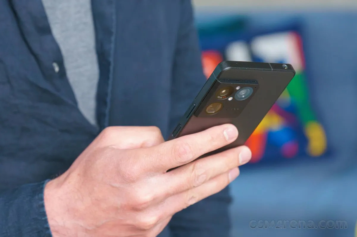 Sony Xperia 1 VIII – смартфон-динозавр. У этого камерофона есть несколько фатальных недостатков