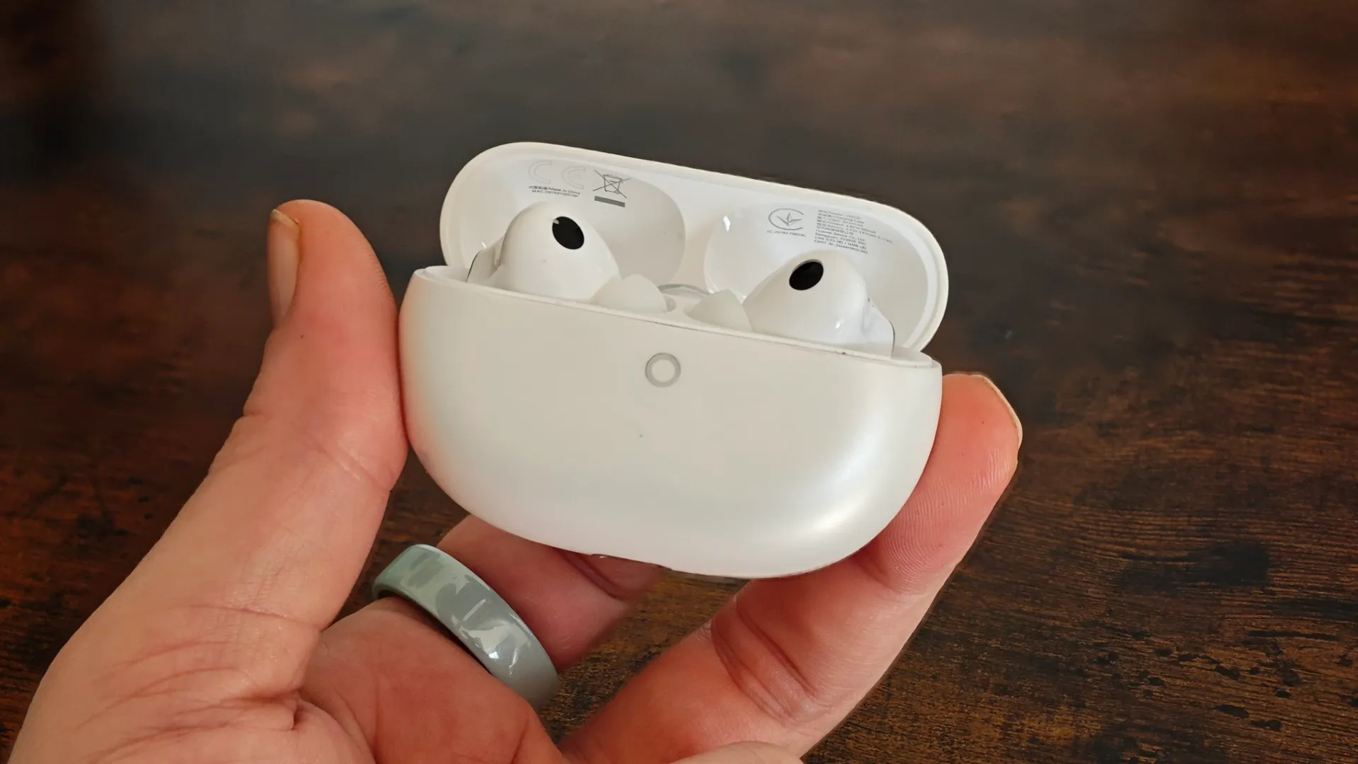 Топовые наушники Huawei внезапно подешевели. Это идеальная альтернатива AirPods Pro 3 