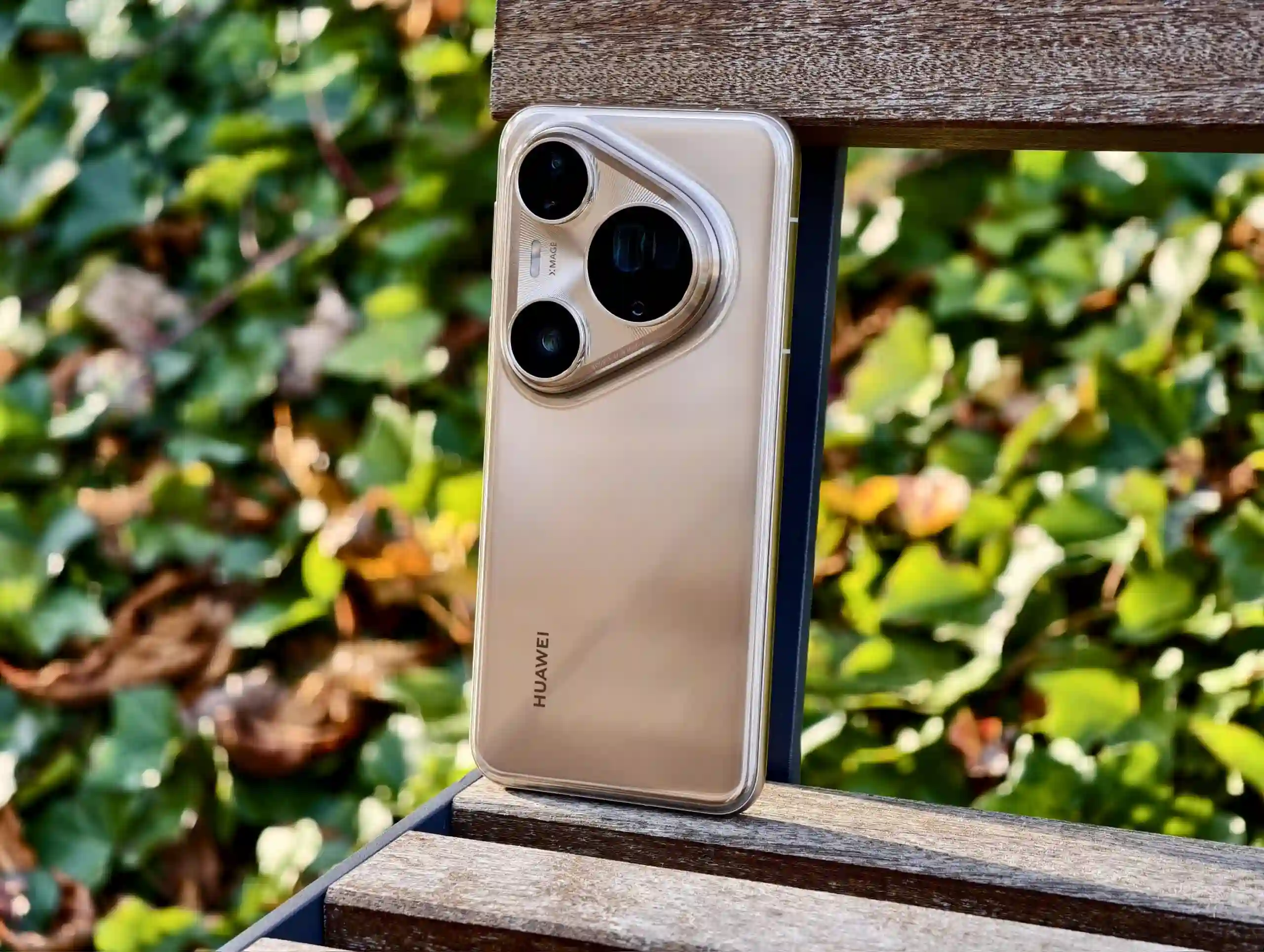 Топовый Huawei рухнул в цене. Это лучший камерофон в мире 