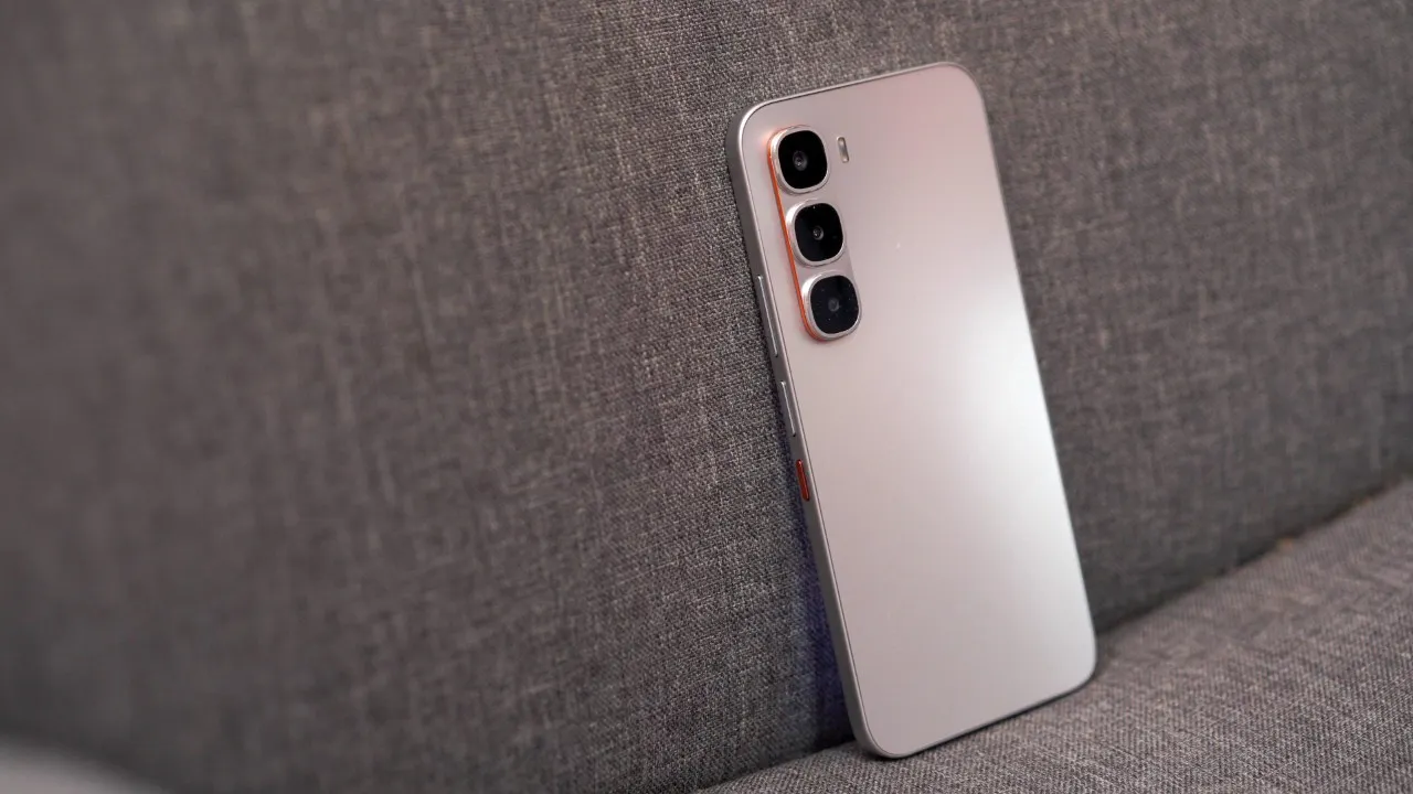 5 лучших смартфонов до 15 тысяч рублей. От Xiaomi с жирной батареей до хита Samsung Galaxy