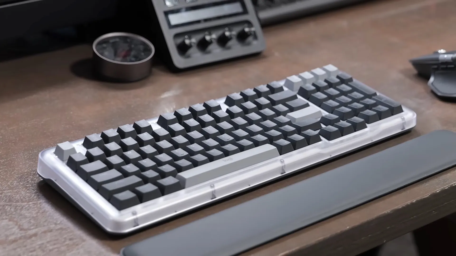 Премиальные механические клавиатуры Logitech сливают со скидкой. Они созданы для бешеной продуктивности