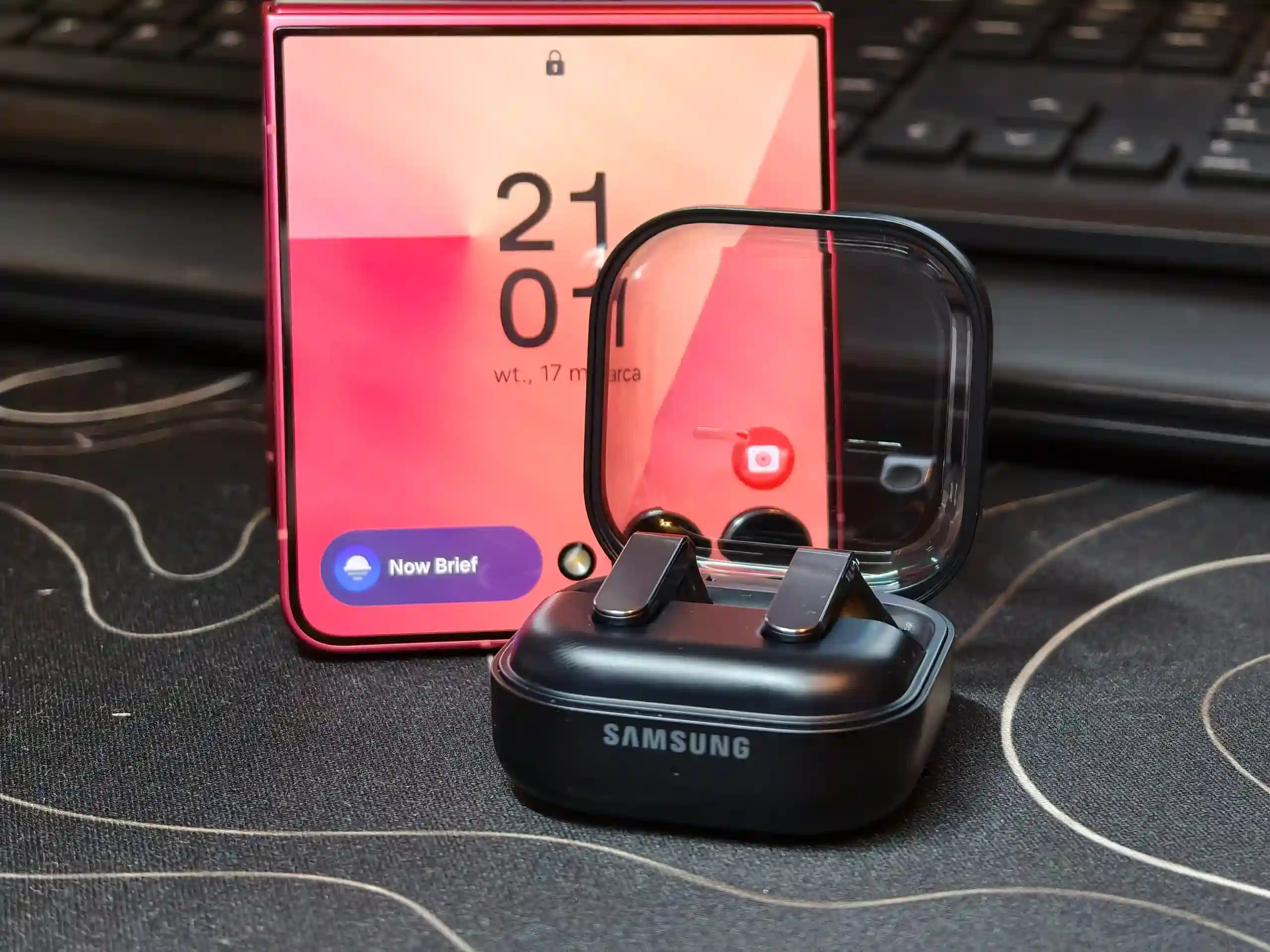 Свежие наушники Samsung Galaxy внезапно рухнули в цене. Теперь их можно брать не глядя 