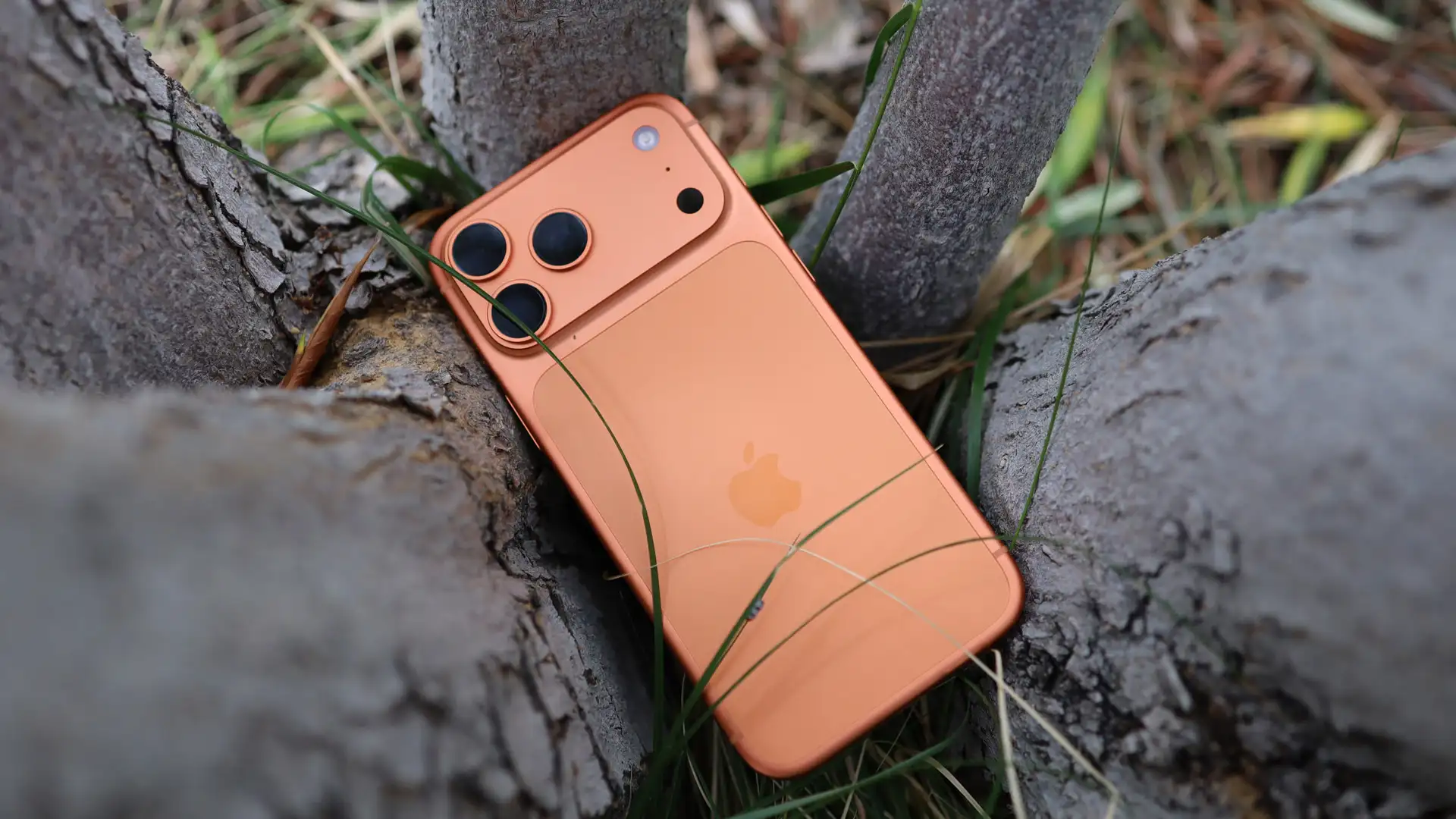 Доллар упал. Что происходит с ценами на iPhone?