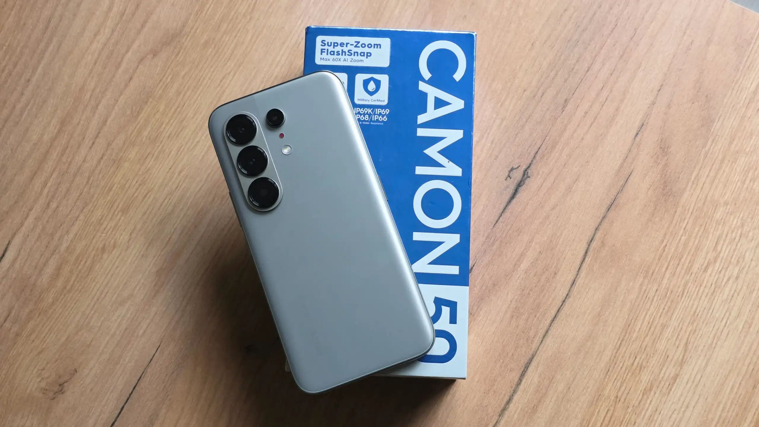 12 главных фишек Tecno Camon 50 Ultra. Доступный камерофон с eSIM и большой батареей