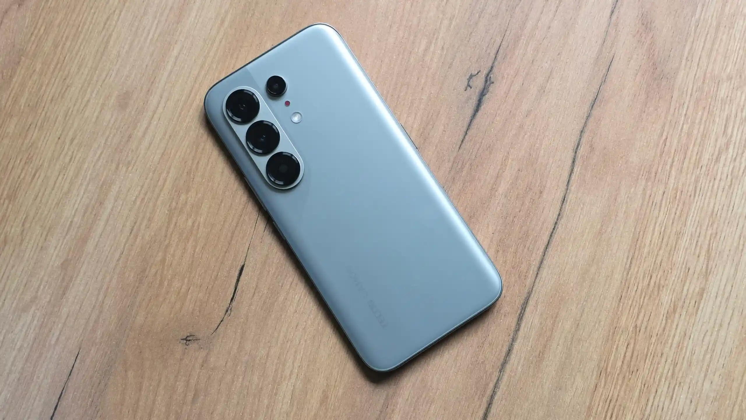 Смартфон Tecno Camon 50 Ultra