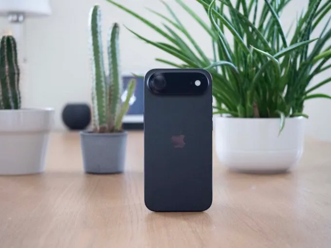 iPhone Air