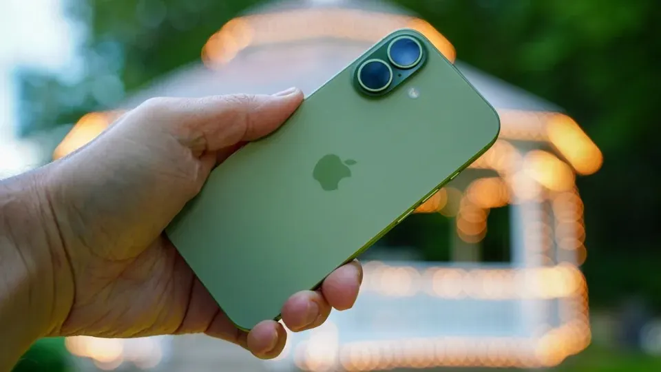 iPhone 17 окончательно рухнул в цене. Хватаем, пока он не подорожал