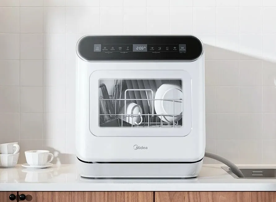 Эти гаджеты Midea я бы взял себе домой. От оптимального пылесоса до хитового аэрогриля