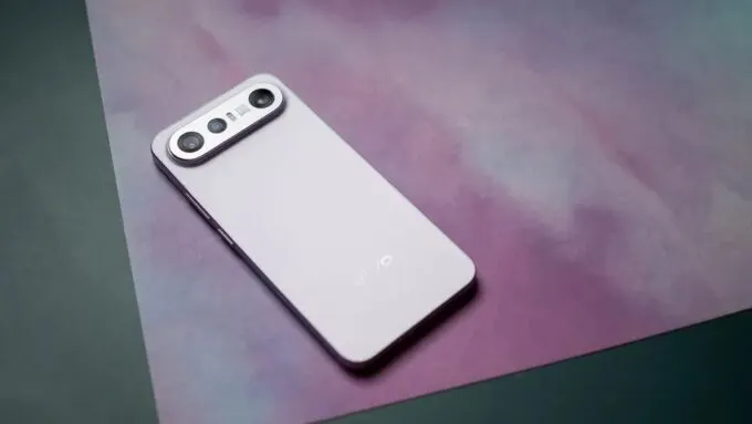 Vivo X300 FE
